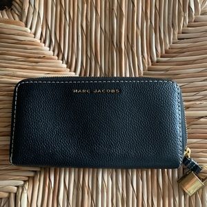 Marc Jacob’s like New Zipper wallet